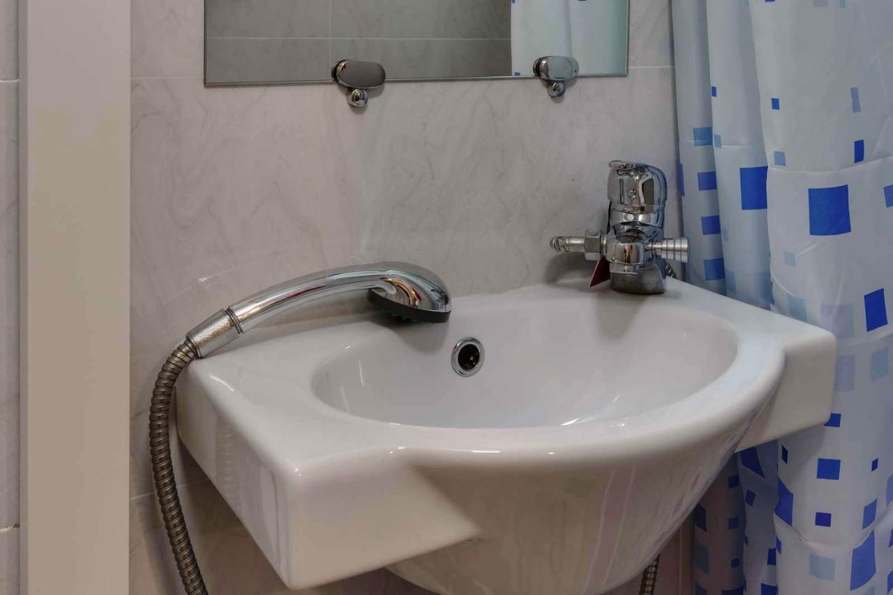 Yourhouse На Розыбакиева Утепова Недалеко От Меги Alma-Ata Buitenkant foto