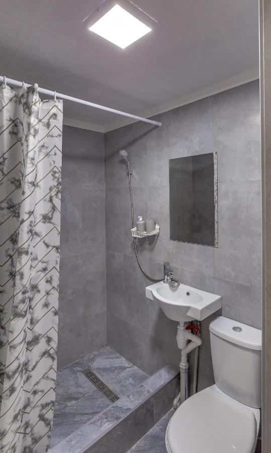 Yourhouse На Розыбакиева Утепова Недалеко От Меги Alma-Ata Buitenkant foto